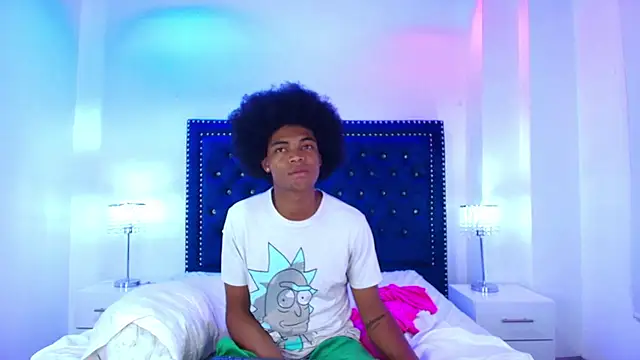 Cristal_and_luke webcam