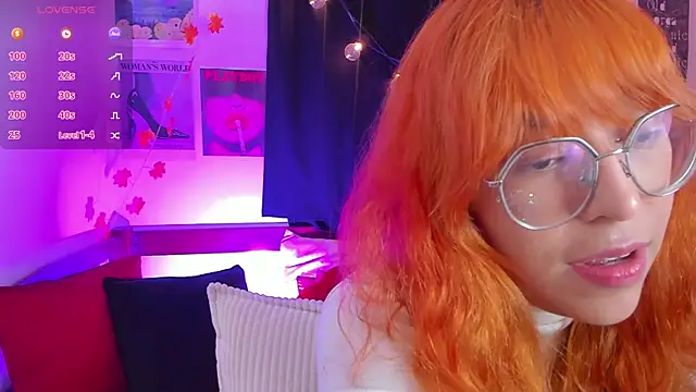 _Moon_Johnson webcam