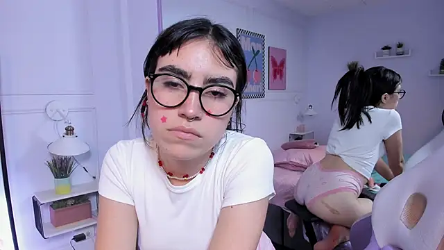 elie_conor - Elie_Conor's free webcam - UK Sex Cams