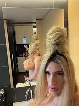 prachernadine webcam