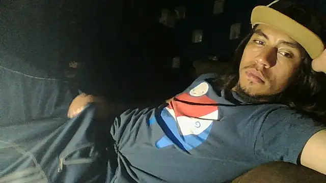 AlexAlejandro13 webcam