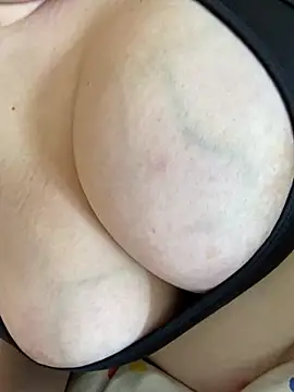 Mickey_Shelly webcam