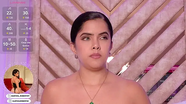 Martina-Roberts- webcam