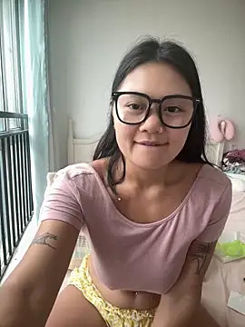 美女ruanruan05在线直播