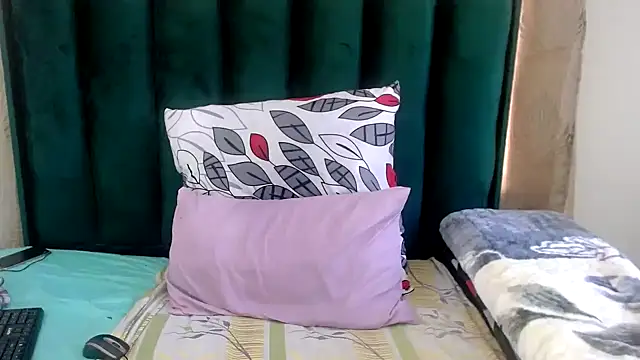 CaramelMelons78 webcam