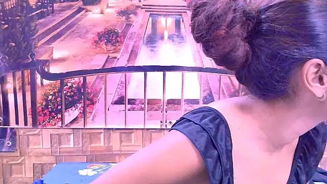 IndianSexyButt webcam