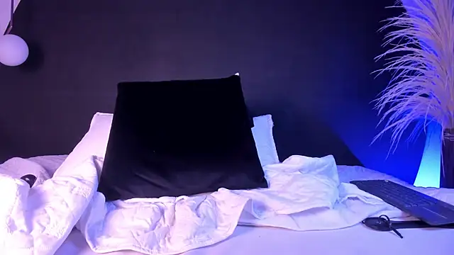 lunamiller_01 webcam