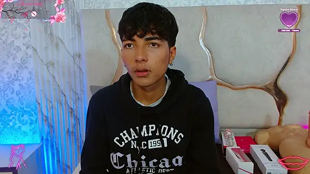 osamu_tay - Osamu_tay's free webcam - UK Sex Cams