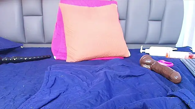 melany_roberts_ webcam