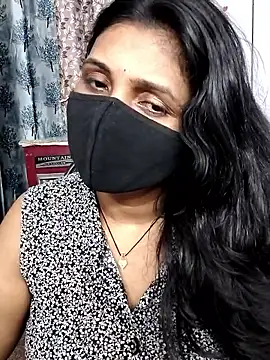 Hotty_Kavita webcam