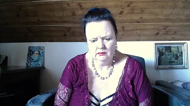 TiffanyMature webcam