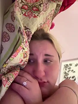 imawhorenslut19 webcam