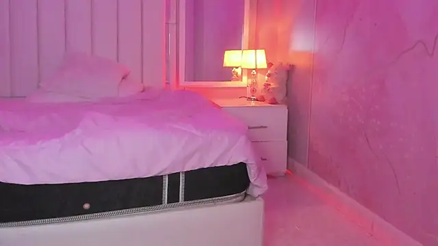 NATASHAMARTIX webcam