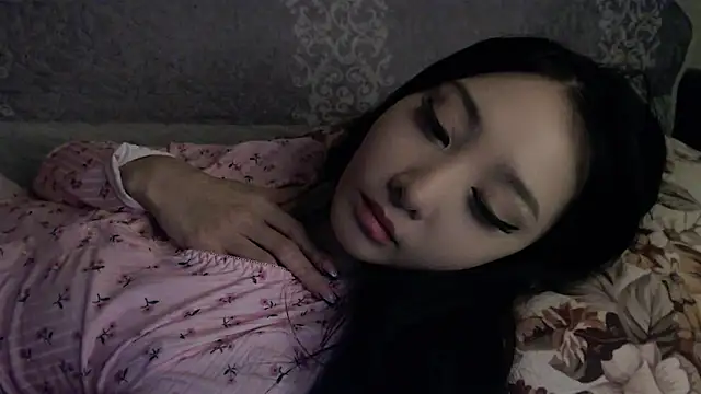 fudzik0 (F young) - bra off ~