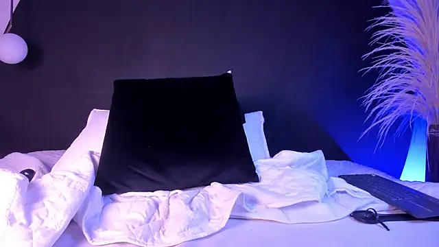 lunamiller_01 webcam