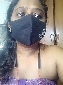 sexynayan23 (F milf) - Boobs and ass show