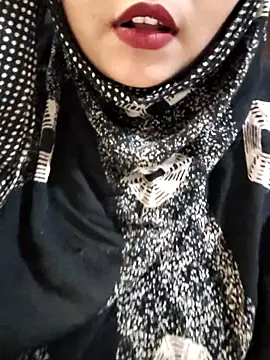 Webcam Model (Indian-Nazia)  is live.Free join now!