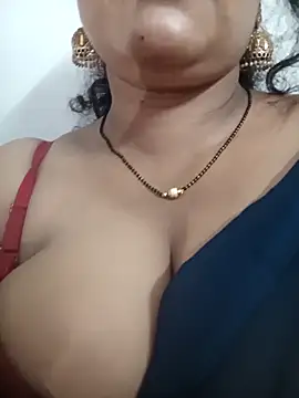 Webcam Model (Nyra-23)  is live.Free join now!