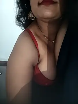 Webcam Model (Nyra-23)  is live.Free join now!