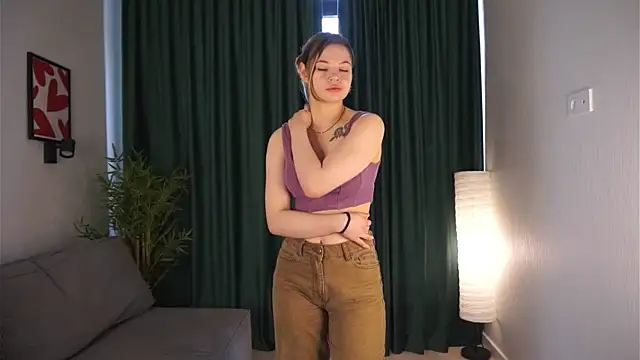 FernMerilos live sex cam