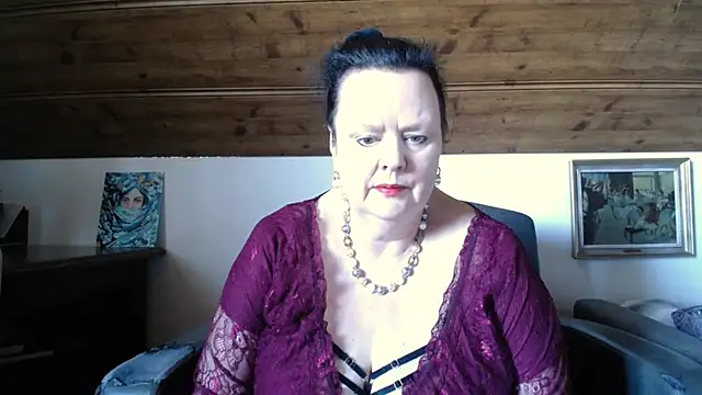 TiffanyMature webcam