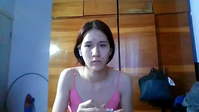 NickiKisinger webcam