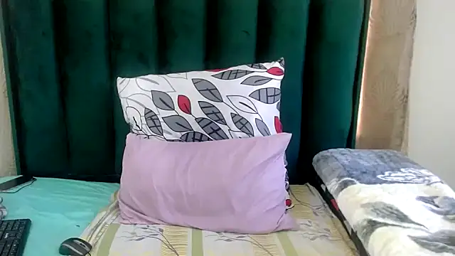 CaramelMelons78 webcam