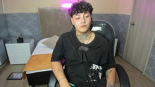 DAMON_SALVATTORE webcam