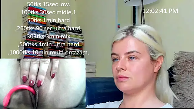 queenofthenighttt webcam