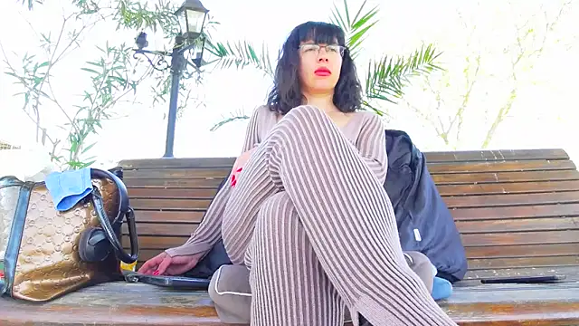 PublicBigLabia webcam