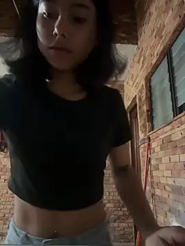 milaa_star_ (F teen) - Machine in action, do you dare?