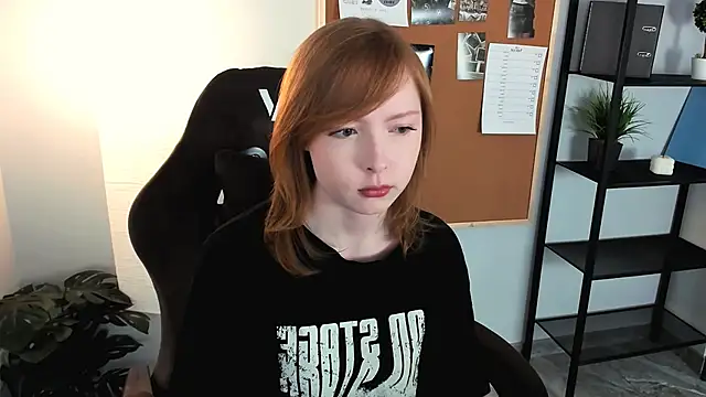 CherryCrushLove webcam