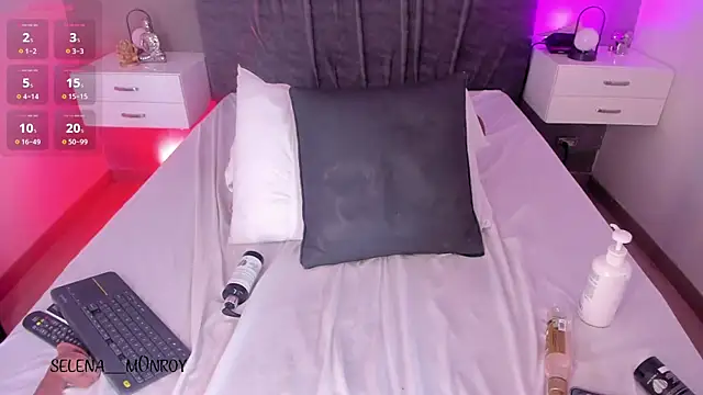 selena_monroy webcam