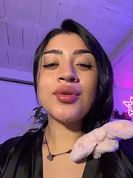 lucianaroy - Lucianaroy's free webcam - UK Sex Cams