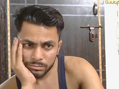 Stubborndesiboy webcam