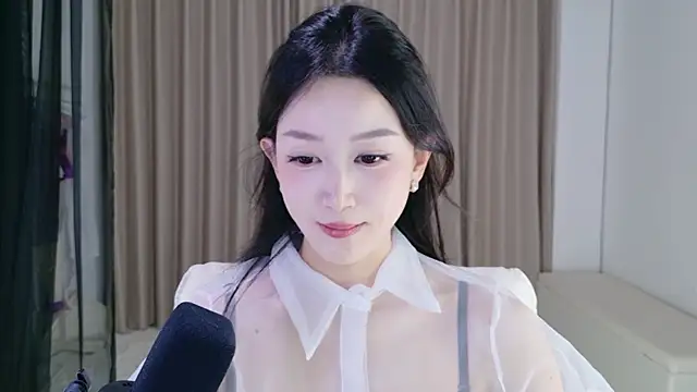 Dancing-CoCo-Pro live sex cam