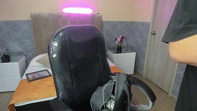 DAMON_SALVATTORE webcam