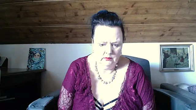 TiffanyMature webcam