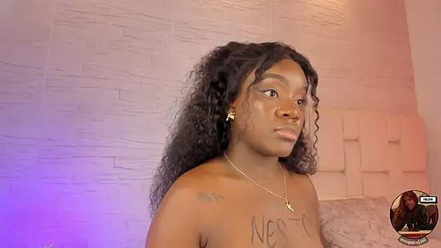 naina_deivis33 webcam