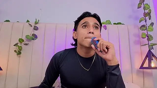 Morgan_Bladee webcam