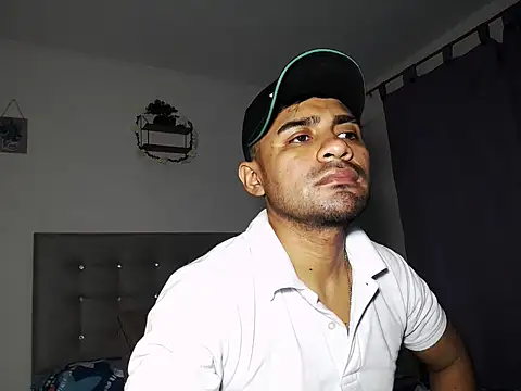 zeussexyhot webcam