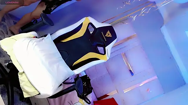 Sophiaa_doll_ webcam