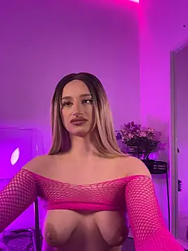 ScarletFlameee webcam