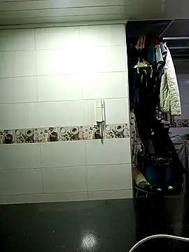 Webcam Model (maynor_1998)  is live.Free join now!