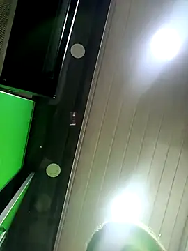 Webcam Model (maynor_1998)  is live.Free join now!