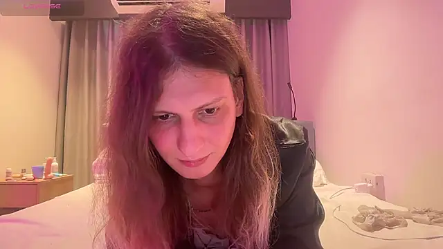 AlicePinkhead webcam