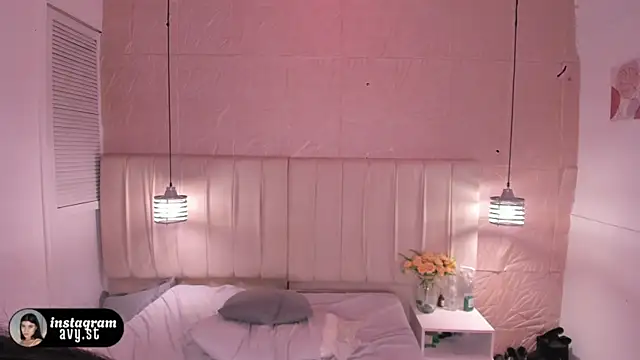 avy_st - Avy_st's free webcam - UK Sex Cams