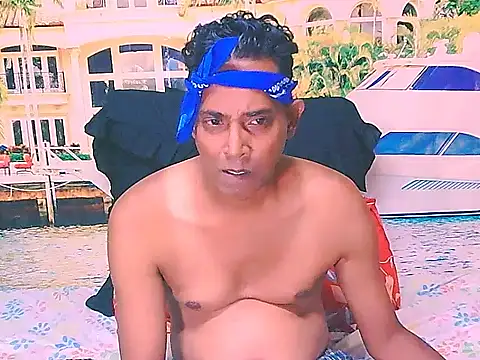 IndianHunk01 webcam