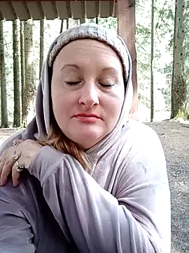 XHelenaX90 Stripchat cam model