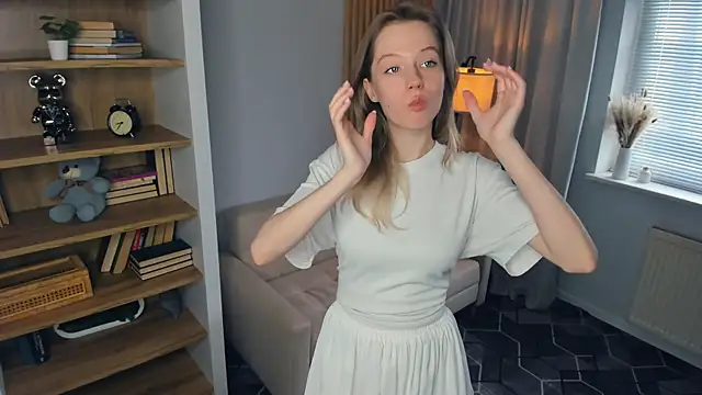 ShizueGattison webcam